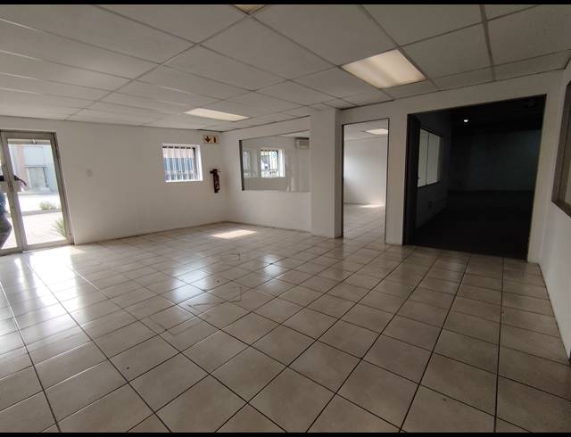 484M² WAREHOUSE TO LET IN DRIEHOEK